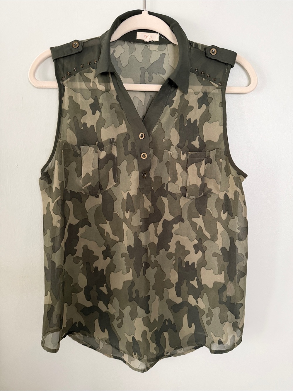 Pearl Olive Green Camo Sleeveless Button-Front Tank